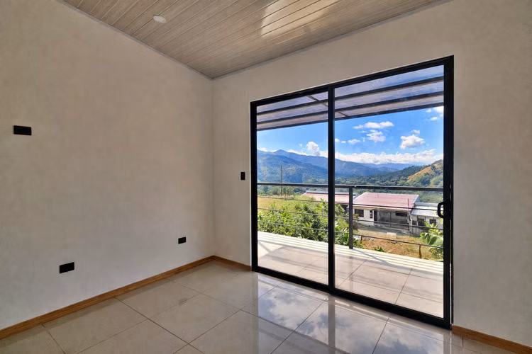 Se Vende Casa en San Gabriel de Aserrí con Vista a las Montañas-8 - Imagen 11