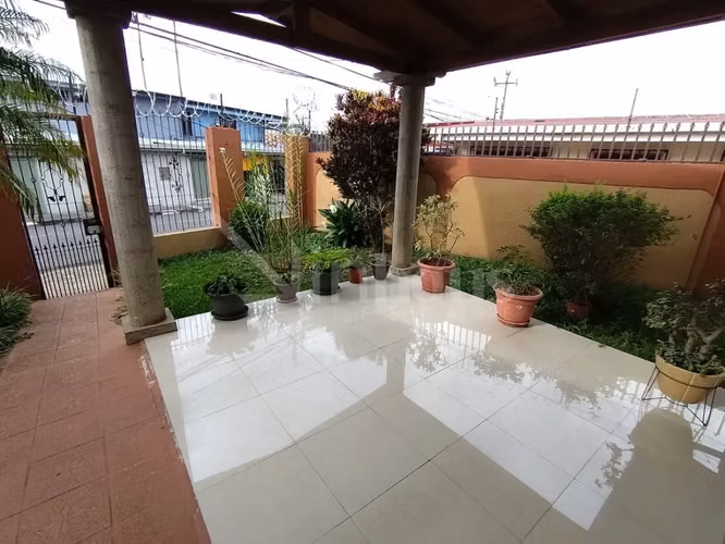 En venta casa de una planta en Desamparados. - Imagen 6