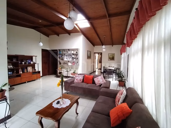 En venta casa de una planta en Desamparados. - Imagen 4