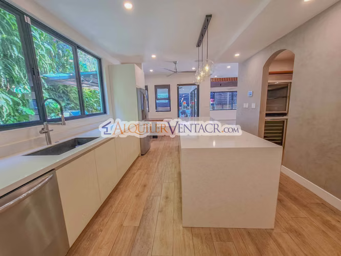 LUJOSA CASA AMUEBLADA DE 406 M2 CON PISCINA PROPIA EN JABONCILLOS - Imagen 19