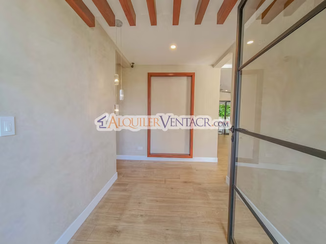 LUJOSA CASA AMUEBLADA DE 406 M2 CON PISCINA PROPIA EN JABONCILLOS - Imagen 9