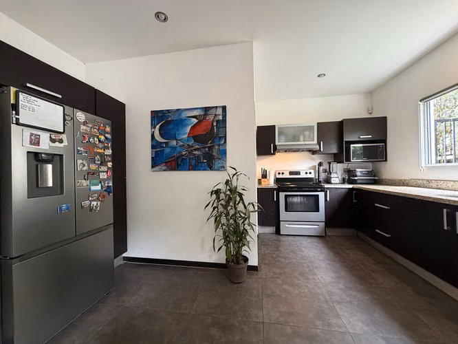 Casa moderna en venta en la Guacima patio terraza precio de oportunidad - Imagen 6