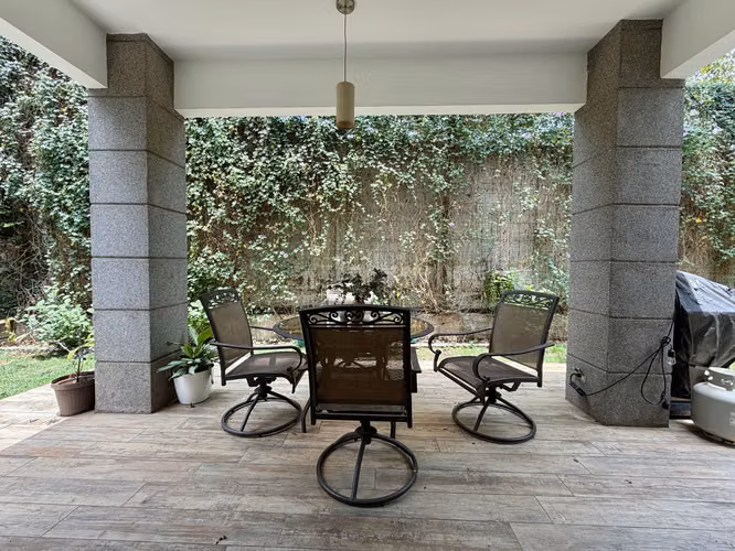 Casa moderna en venta en la Guacima patio terraza precio de oportunidad - Imagen 3