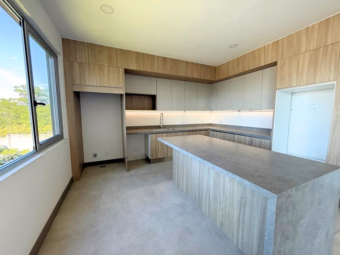 Apartamento de Lujo con Terraza y Vista Espectacular | Guachipelín de Escazú