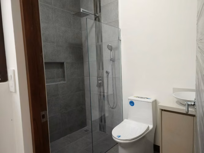 Venta de casa de un piso en Escazu - Imagen 8
