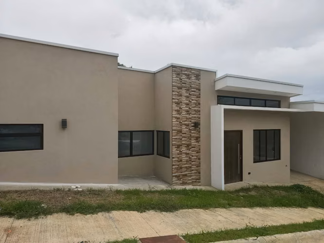 Single-story house for sale in Escazú