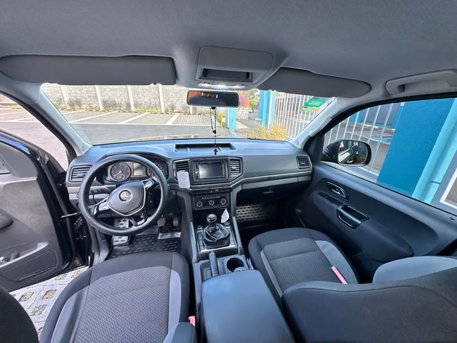 Vendo Pick up Amarok excelente estado con mantenimineto de Agencia - Imagen 5