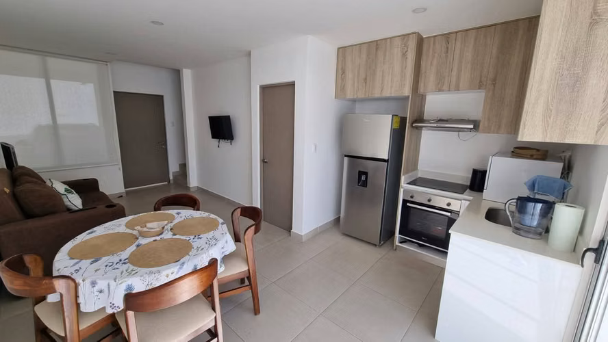 Casa Amoblada en Alquiler en Condominio Vistas Santa Ana - Imagen 3