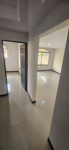 Venta de bello Condominio  Desamparados - Imagen 5