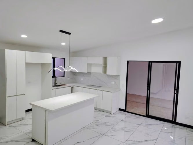 Oportunidad Casa de una planta en Escazu - Imagen 19