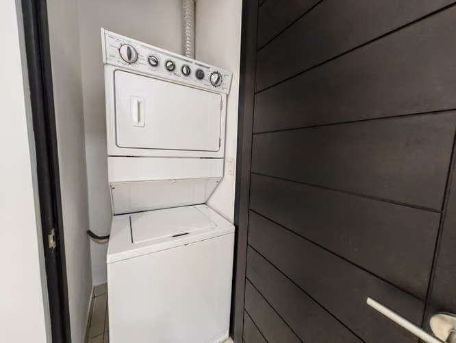 ALQUILER DE APARTAMENTO SEMI AMUEBLADO EN BOSQUES DE ESCAZÚ - Imagen 9