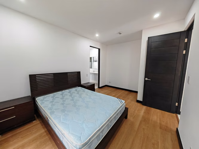 ALQUILER DE APARTAMENTO SEMI AMUEBLADO EN BOSQUES DE ESCAZÚ - Imagen 11