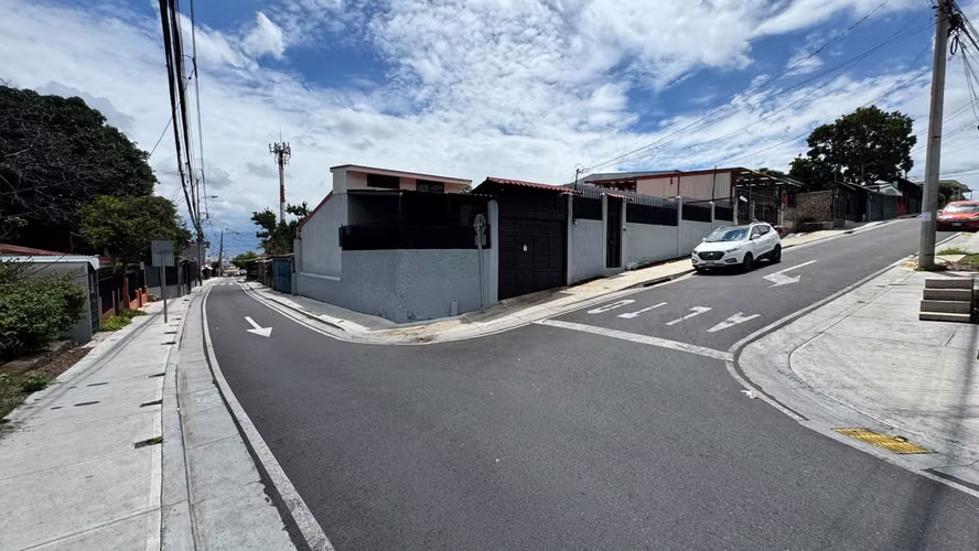 Venta de Casa Contado cerca centro Escazú - Imagen 8