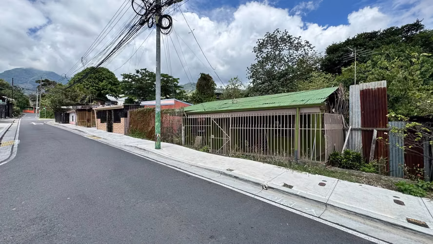 Sale of Casa Contado near Centro Escazú