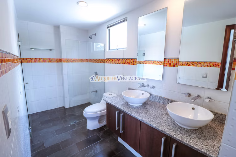 APARTAMENTO DE 3 HABIT. EN GUACHIPELIN ESCAZU - Imagen 17