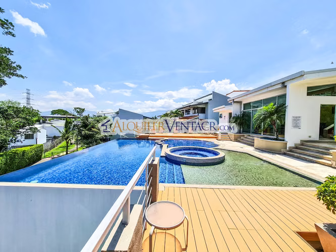 APARTAMENTO DE 3 HABIT. EN GUACHIPELIN ESCAZU - Imagen 2