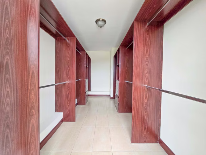 LUJOSO APARTAMENTO DE 315 M2 EN BELLO HORIZONTE ESCAZU - Imagen 19