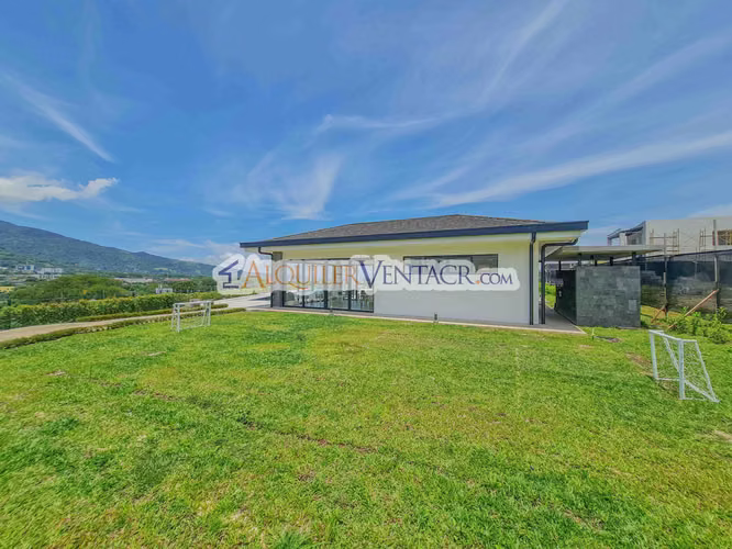 LOTE DE 628 M2 CON VISTA EN CONDOMINIO VISTA REAL SANTA ANA POZOS - Imagen 3