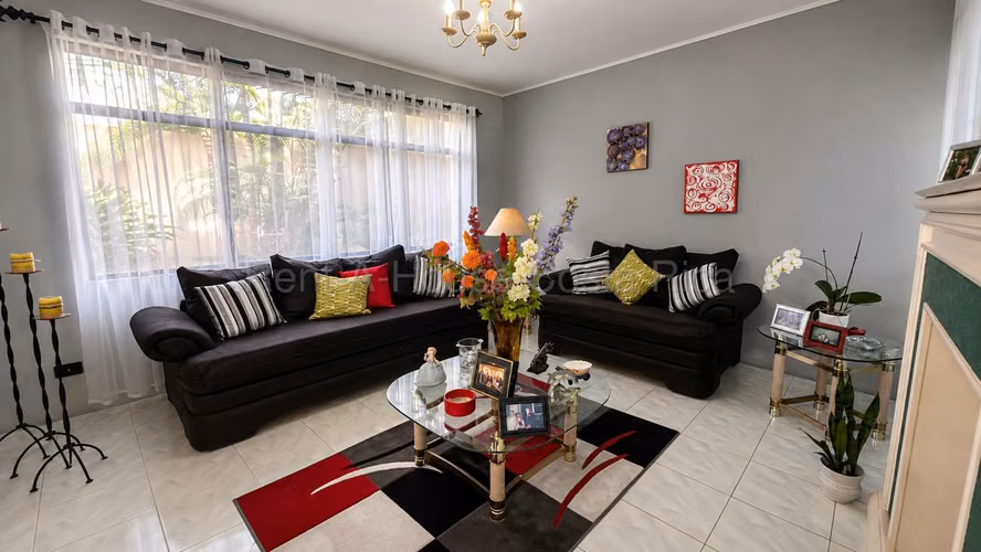 Venta de casa Lomas de Ayarco - Imagen 5