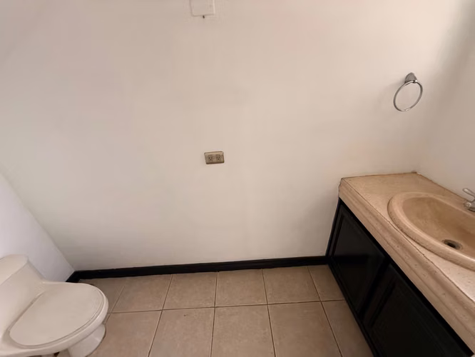 ALQUILER DE CASA EN POZOS DE SANTA ANA - Imagen 9