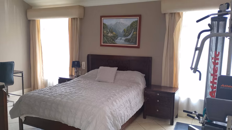 Vivir con calma y vistas abiertas: casa amueblada en alquiler en San Antonio (ref : 69) - Imagen 18