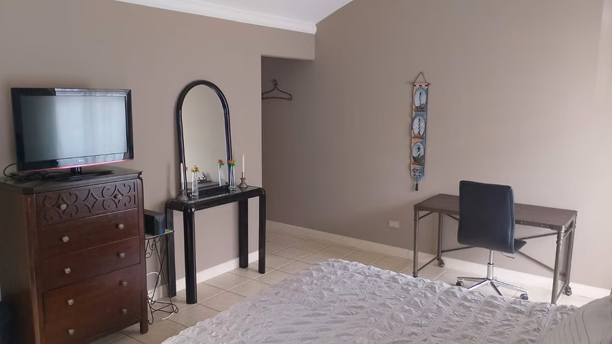 Vivir con calma y vistas abiertas: casa amueblada en alquiler en San Antonio (ref : 69) - Imagen 19