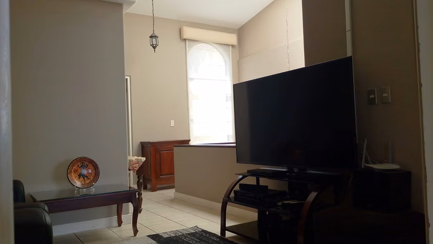 Vivir con calma y vistas abiertas: casa amueblada en alquiler en San Antonio (ref : 69) - Imagen 17