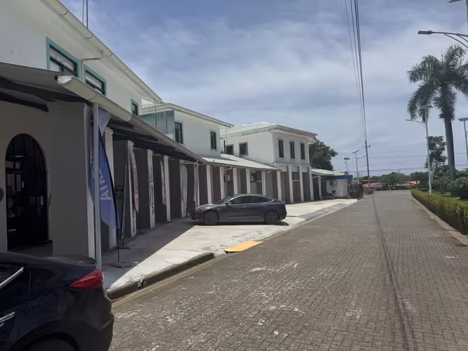 Lote en Venta en Parrita | Condominio Cerros del Pacífico | 1.611 m²