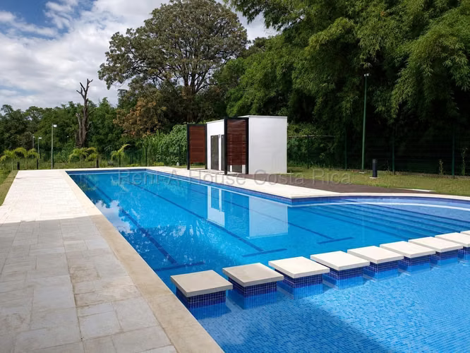 Lote con ubicación estratégica en Condominio. Grecia - Imagen 8