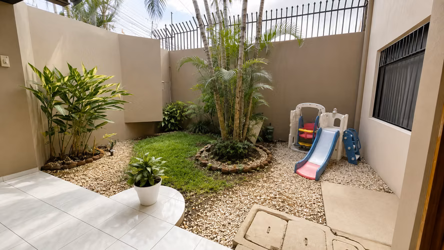 Venta de Casa en Lomas de Ayarco, Curridabat - Imagen 7