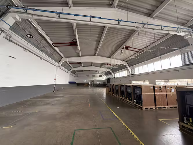 ALQUILA BODEGA INDUSTRIAL EN CARTAGO DENTRO DE COMPLEJO DE BODEGAS - Imagen 8