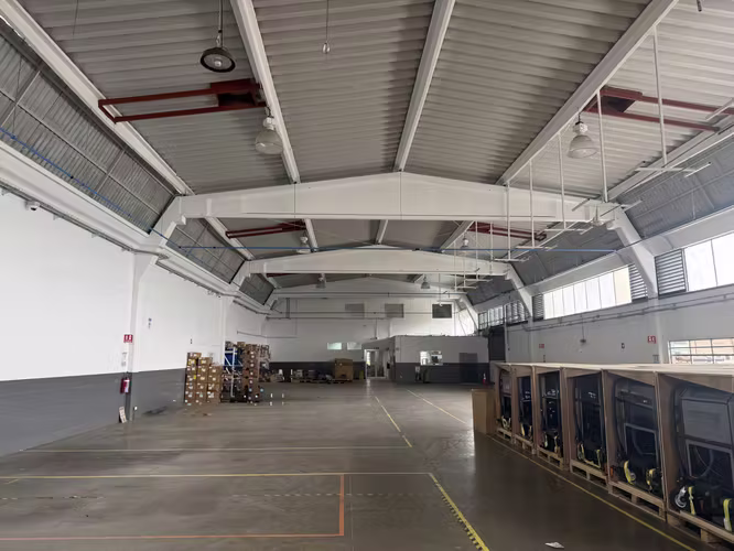 ALQUILA BODEGA INDUSTRIAL EN CARTAGO DENTRO DE COMPLEJO DE BODEGAS - Imagen 2