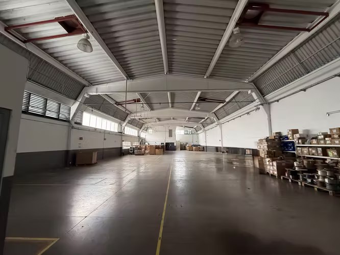 ALQUILA BODEGA INDUSTRIAL EN CARTAGO DENTRO DE COMPLEJO DE BODEGAS - Imagen 6