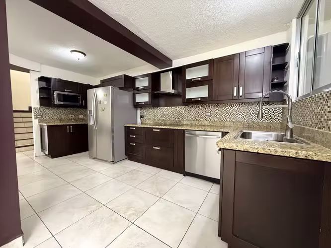 Casa en alquiler en residencial Rincon Verde 2, San Pablo de Heredia