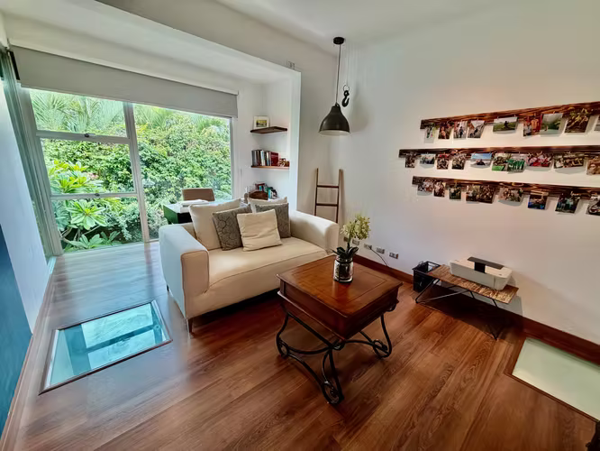 SE VENDE Casa contemporánea en exclusivo condominio en Santa Ana KS - Imagen 13