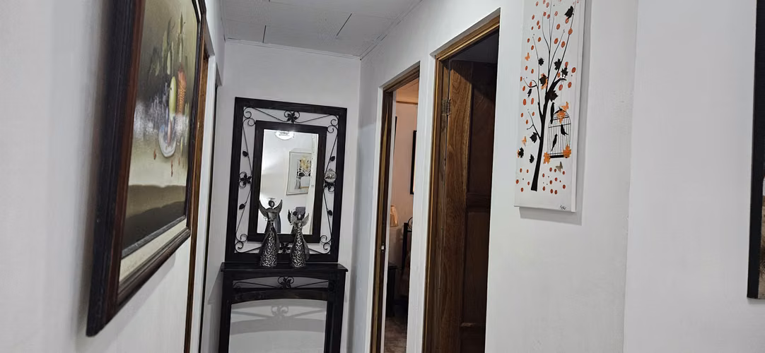 ¡OPORTUNIDAD ÚNICA! 2 CASAS EN UNA- RESIDENCIAL PRIVADO EN IPIS DE GUADALUPE - Imagen 2