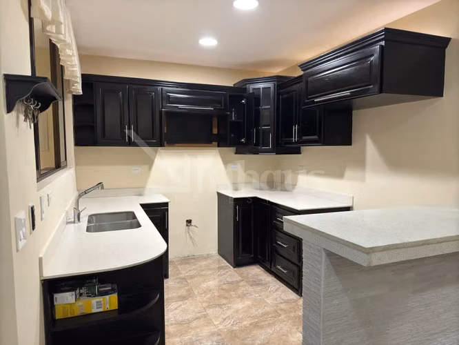 Venta de Casa con Apartamentos para inversión - Imagen 3
