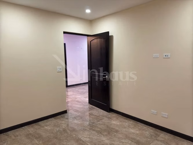 Venta de Casa con Apartamentos para inversión - Imagen 9
