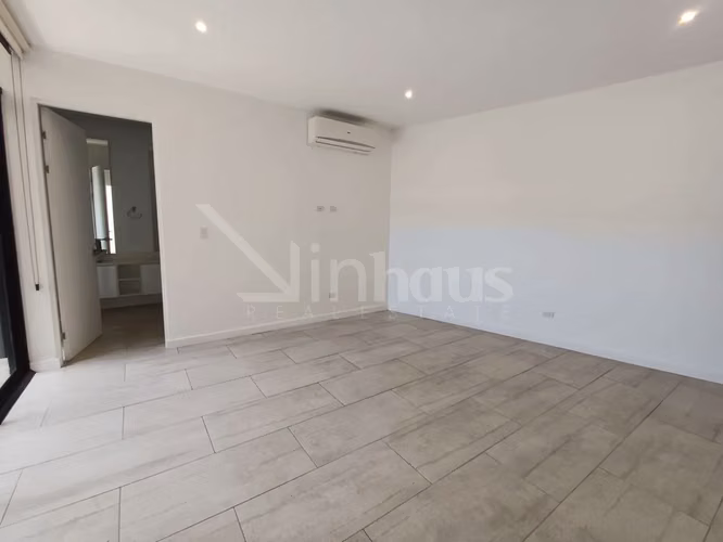 Venta de casa de una planta en condominio en Santa Ana - Imagen 4