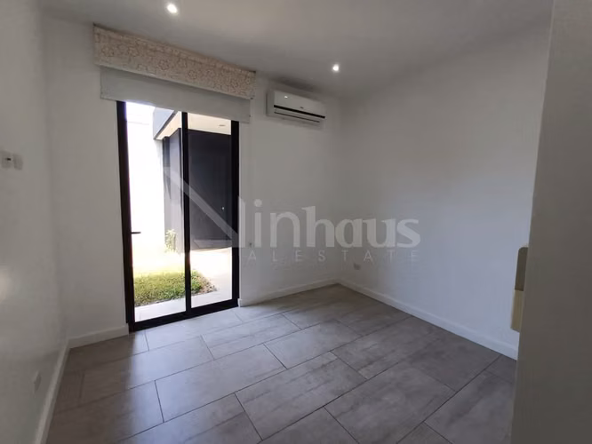 Venta de casa de una planta en condominio en Santa Ana - Imagen 12