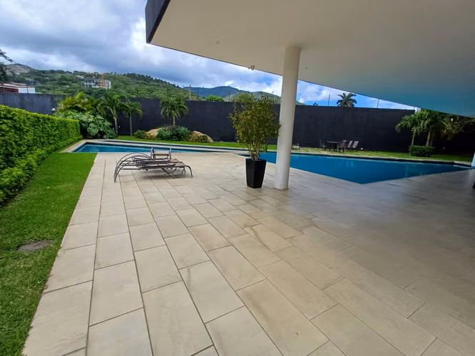 Venta de casa de una planta en condominio en Santa Ana - Imagen 17