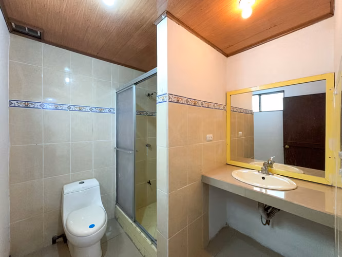 Casa de un Piso con Jardín en alquiler | A 800 metros del Parque de Sabanilla - Imagen 17