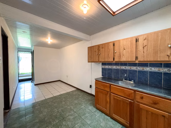 Casa de un Piso con Jardín en alquiler | A 800 metros del Parque de Sabanilla - Imagen 9