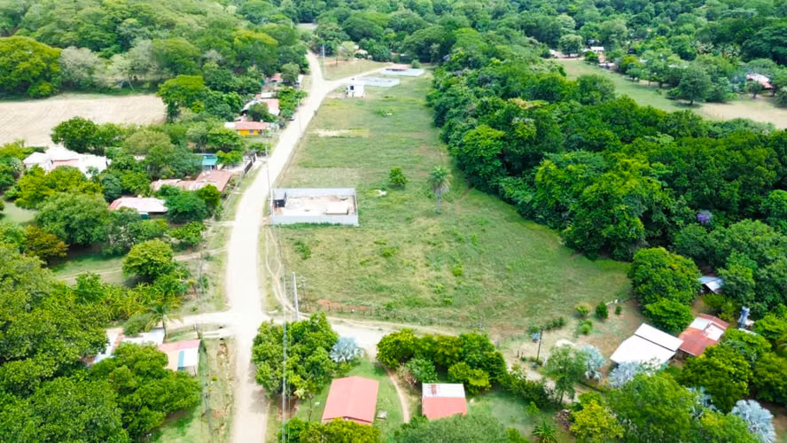 Venta de lote 717m2 a 15 minutos de Playa Potrero. Tempate Guanacaste -04