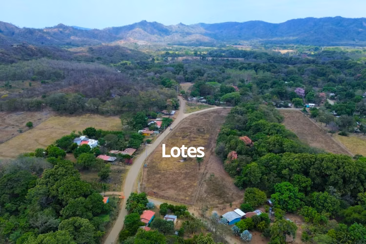 Venta de lote 717m2 a 15 minutos de Playa Potrero. Tempate Guanacaste -04 - Imagen 4