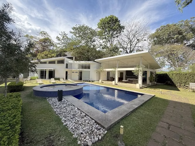 Apartamento en Alquiler en Escazú, Primer Piso | Cerca del Country Club ID22999 - Imagen 3