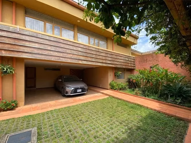Casa 4 Habitaciones | Pinares - Imagen 2