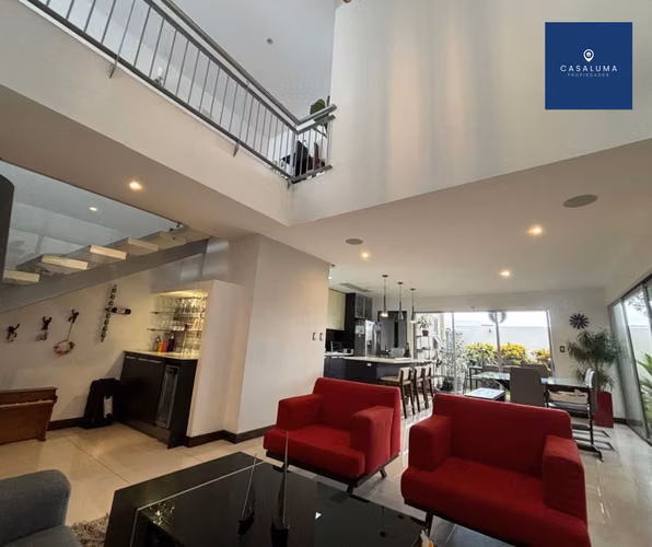 CASA EN VENTA DE 3 HABITACIONES