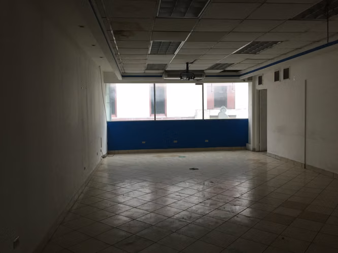 Local Esquinero San José Centro | 240 m² | $5.500 - Imagen 4