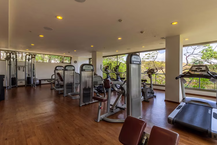 Oficina en Escazú – 86m² ($2.400 IVA y cuota incluido) - Imagen 16